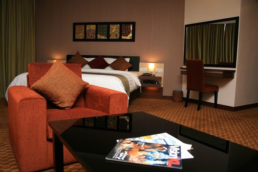 Rhr Hotel Kajang Exterior foto
