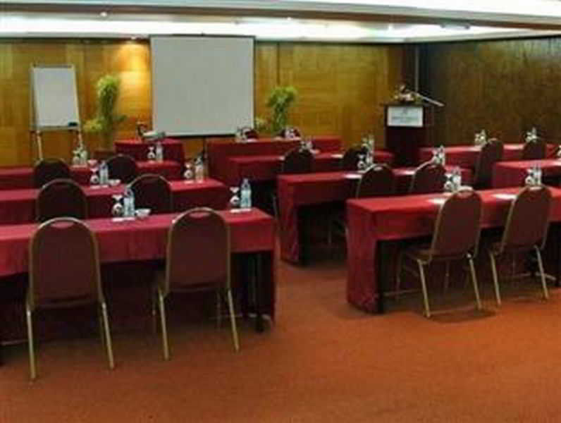 Rhr Hotel Kajang Exterior foto