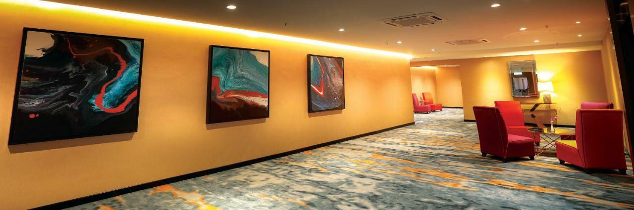 Rhr Hotel Kajang Exterior foto